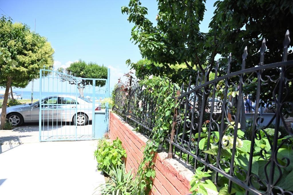 B & B Pogradec Eksteriør bilde