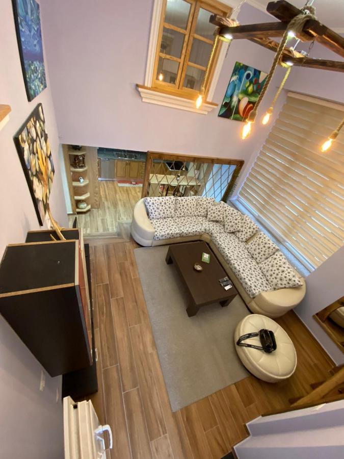 B & B Pogradec Eksteriør bilde